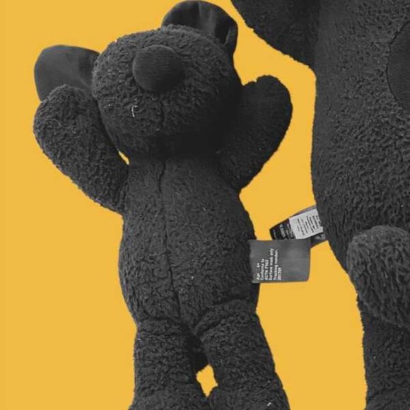 Peanuts x KAWS Snoopy RARE Fashion Plush (Set of 2) - Picture 3 of 3